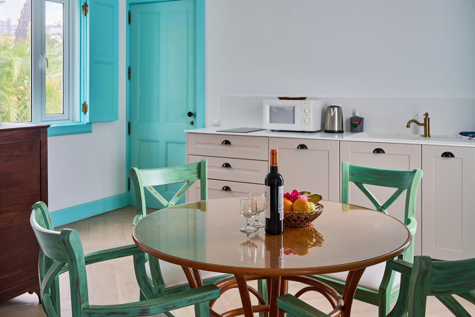Inn & Art Madeira Caniço Екстериор снимка