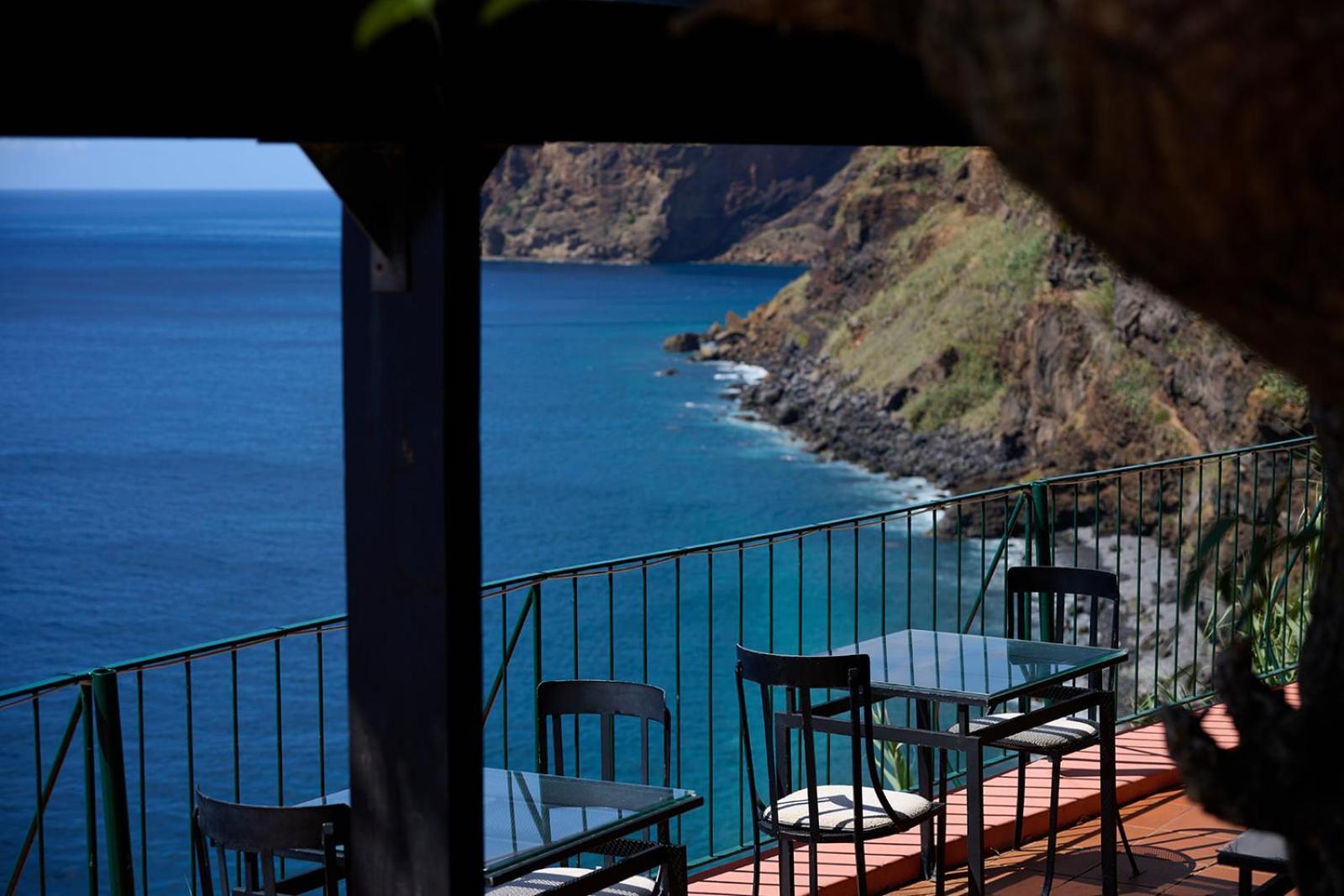 Inn & Art Madeira Caniço Екстериор снимка