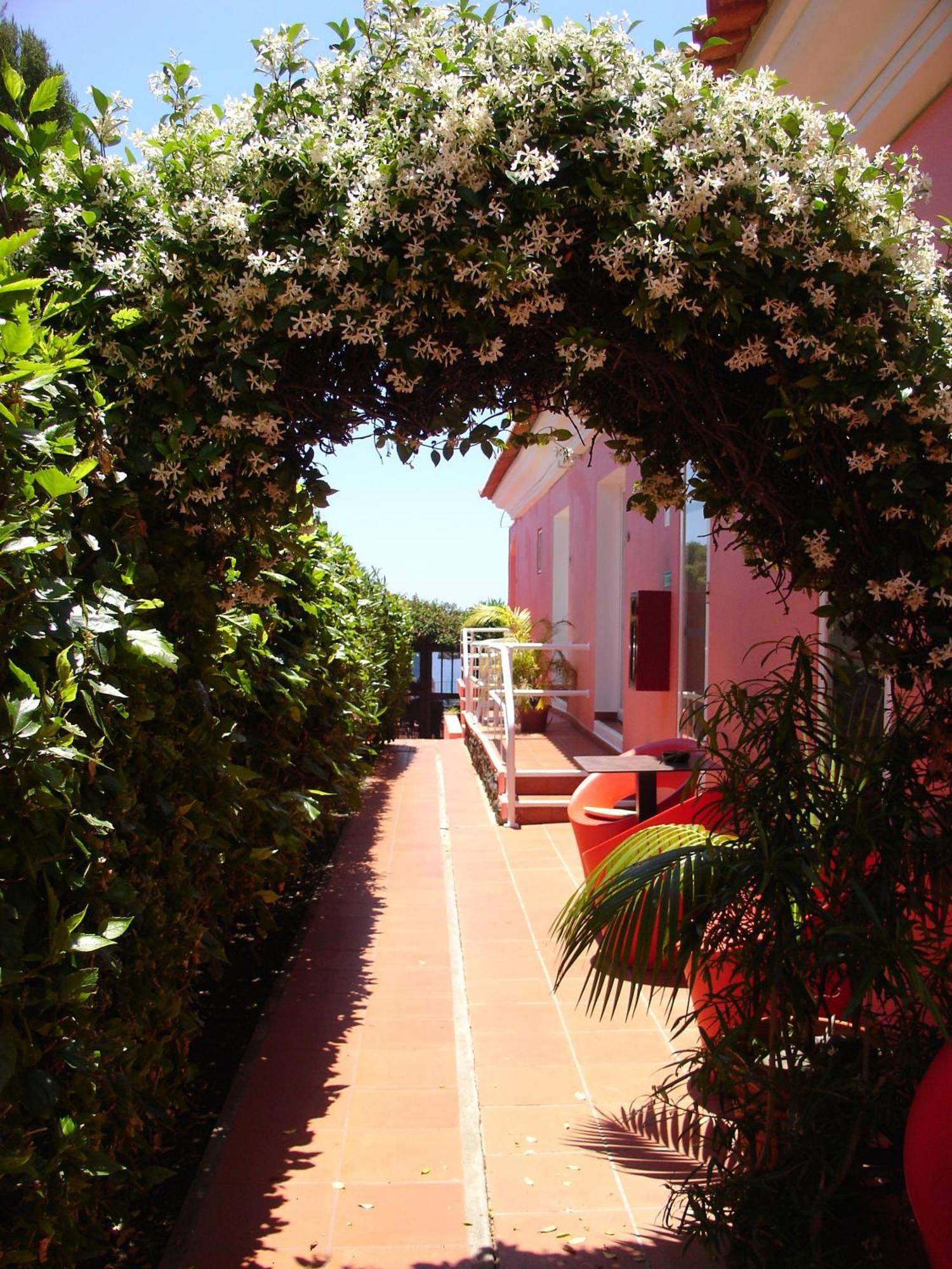 Inn & Art Madeira Caniço Екстериор снимка