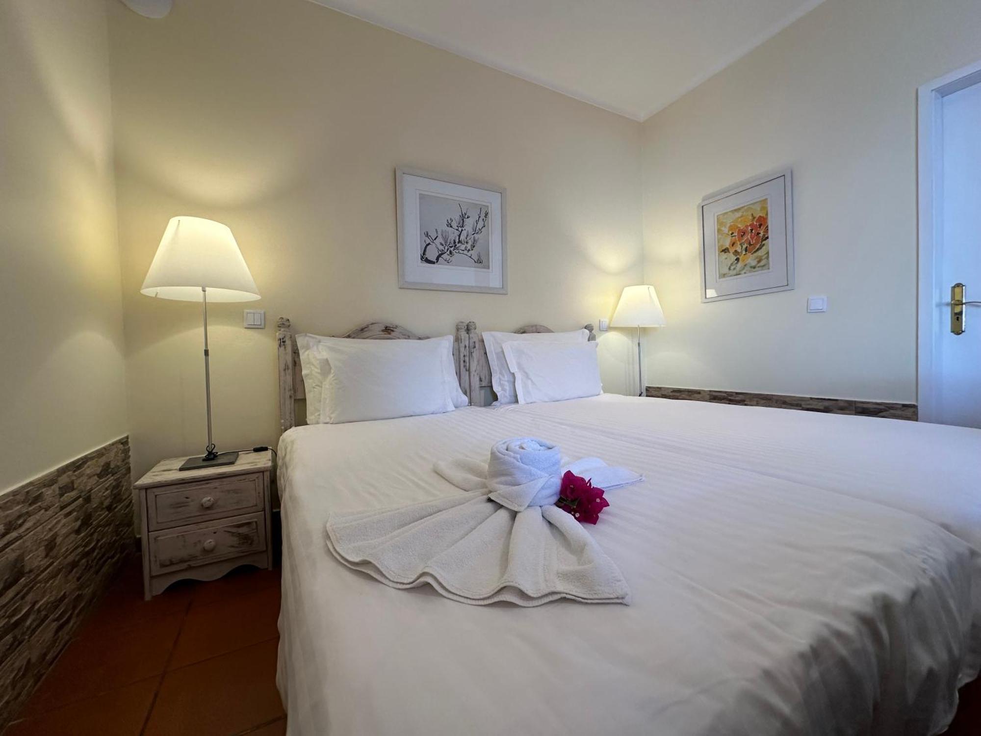 Inn & Art Madeira Caniço Екстериор снимка