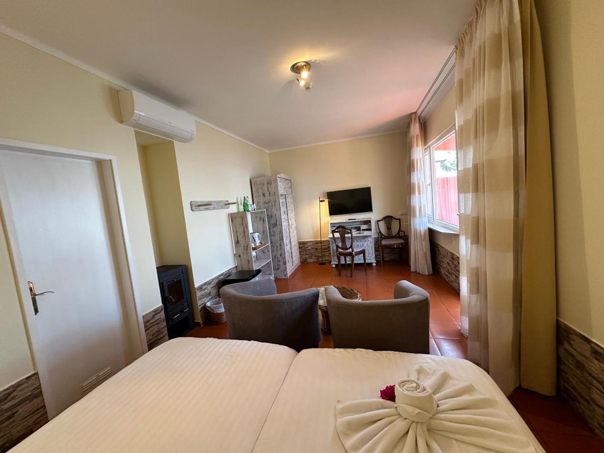 Inn & Art Madeira Caniço Екстериор снимка